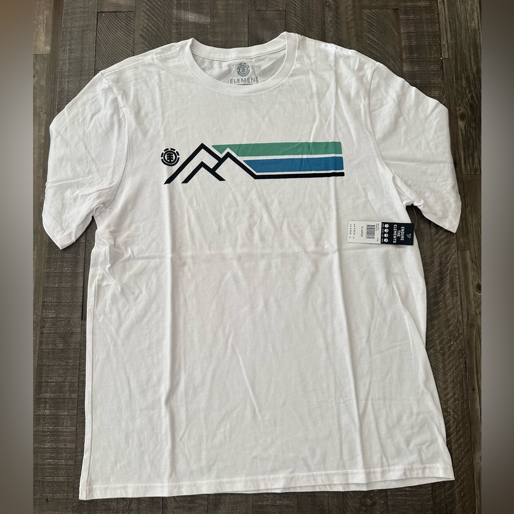 White Element Mountain Short Sleeved Tee